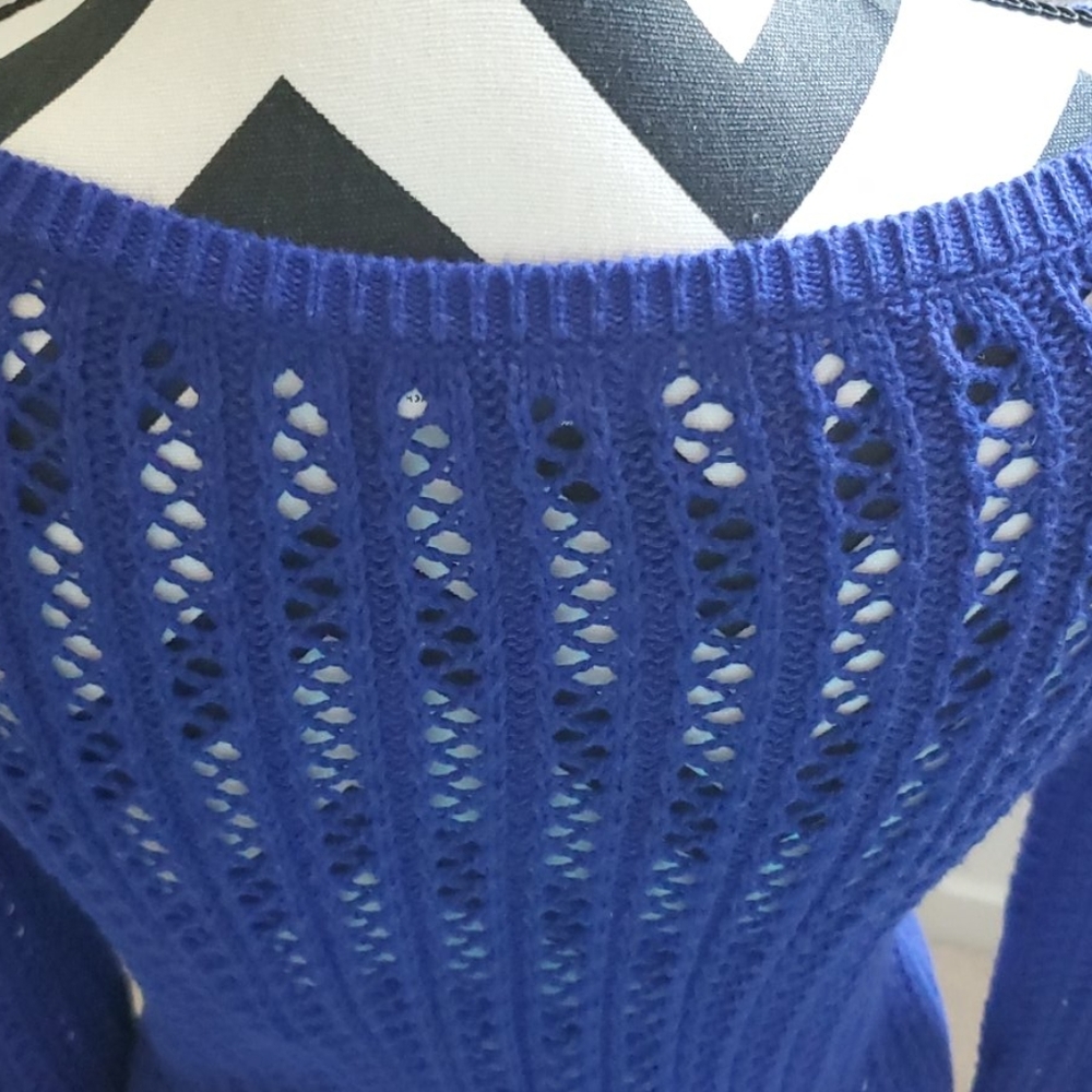 Sweater - Picture 5 of 7